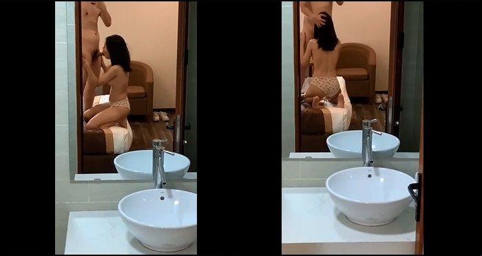 Địt bé teen mê bú liếm 
